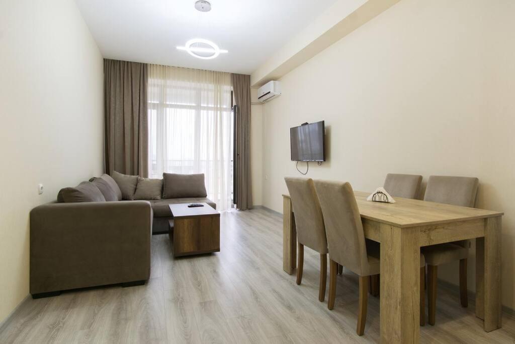Heart Of Ortachala- 2bedrooms With Open View Apartment Tbilisi
